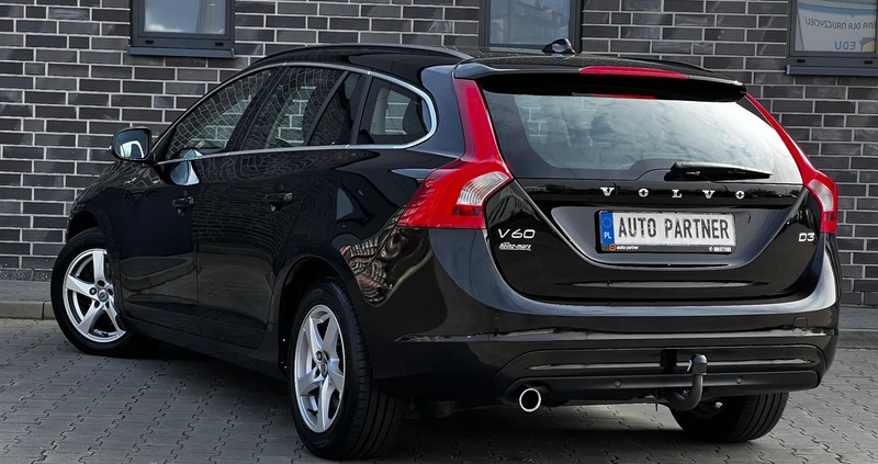 Volvo V60 cena 48500 przebieg: 178000, rok produkcji 2015 z Katowice małe 667